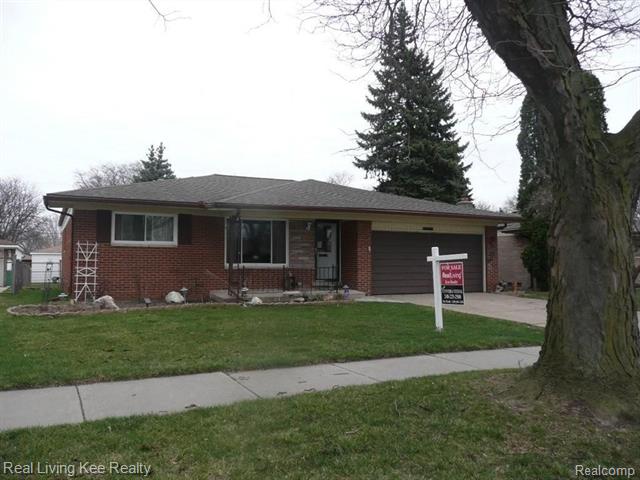 front view for 32808 Wareham, Warren, Mi. 48092