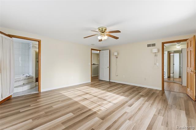 Builiding view twenty two for 32477 Vincent, Warren, MI. 48092