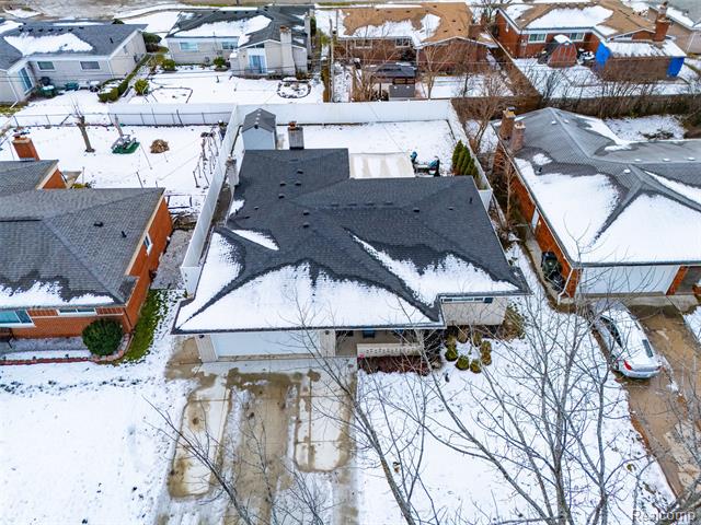 Builiding view forty one for 33367 Elgin, Sterling Heights, MI. 48310