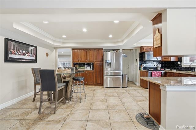 Builiding view thirteen for 33367 Elgin, Sterling Heights, MI. 48310