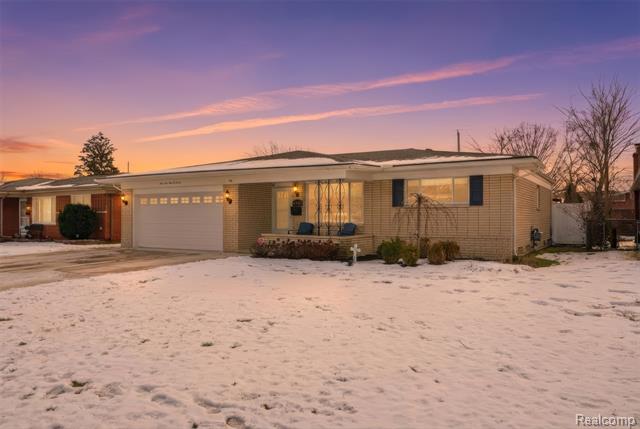 Builiding view three for 33367 Elgin, Sterling Heights, MI. 48310