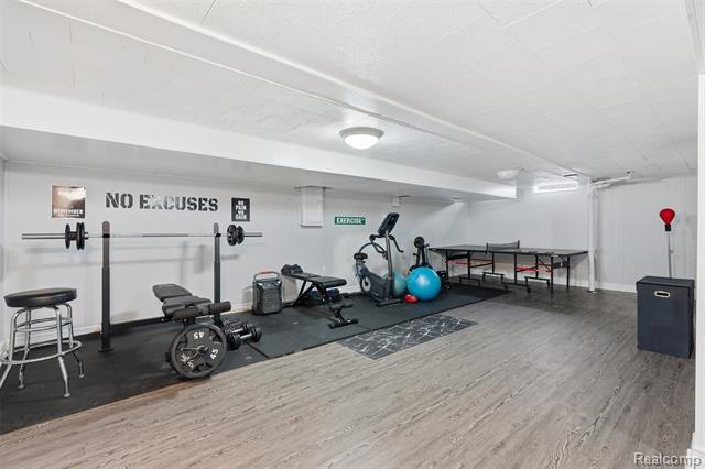 Builiding view twenty five for 33367 Elgin, Sterling Heights, MI. 48310