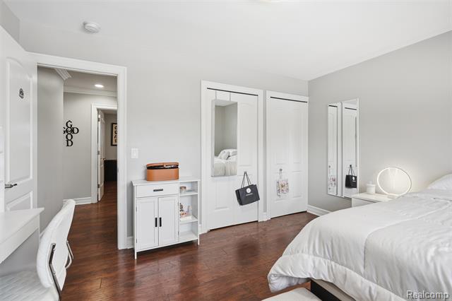 Builiding view twenty three for 33367 Elgin, Sterling Heights, MI. 48310