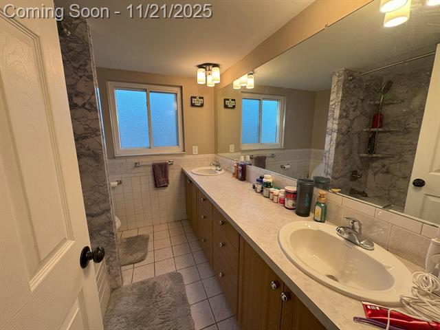 Builiding view eight for 33148 Breckenridge D, Sterling Heights, MI. 48310