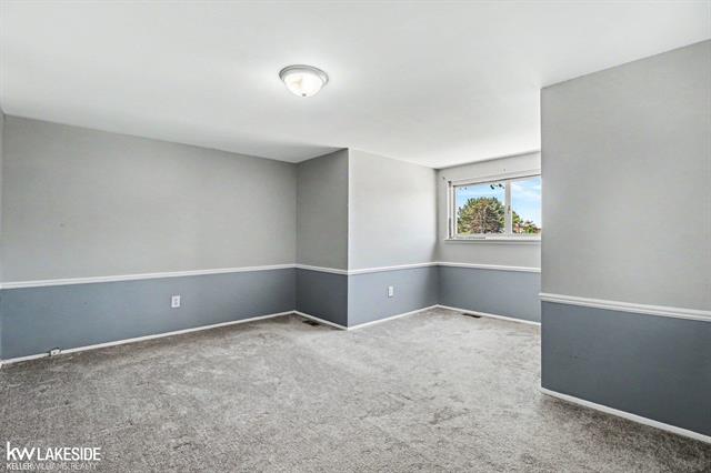 Builiding view fourteen for 33128 Richard O, Sterling Heights, MI. 48310