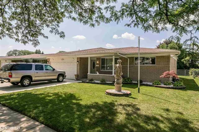 front view for 12848 14 Mile Rd, Warren, Mi. 48088