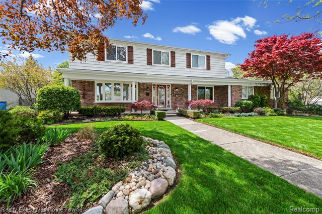 front view for 32655 Coventry Place, Warren, Mi. 48093