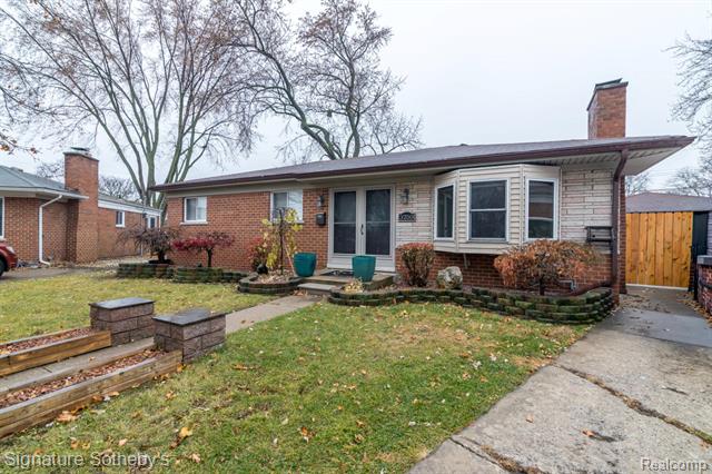 Builiding view fifty eight for 32501 Eiffel, Warren, MI. 48088