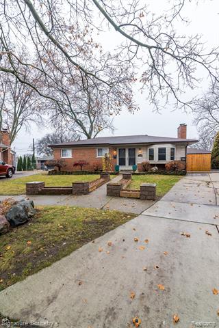 Builiding view fifty six for 32501 Eiffel, Warren, MI. 48088