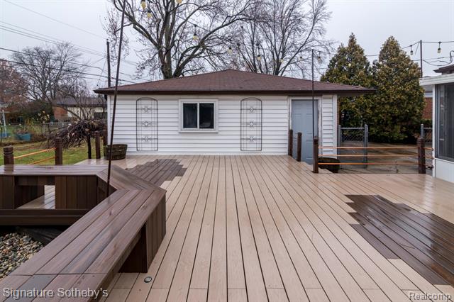 Builiding view forty five for 32501 Eiffel, Warren, MI. 48088