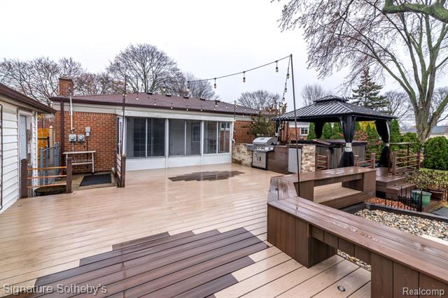 Builiding view thirty four for 32501 Eiffel, Warren, MI. 48088