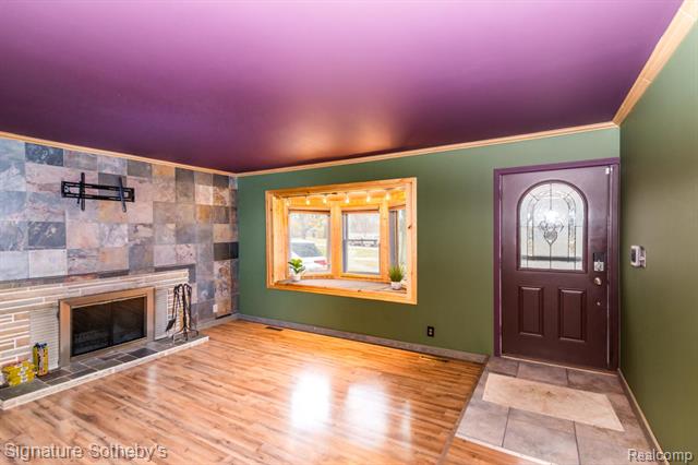 Builiding view three for 32501 Eiffel, Warren, MI. 48088