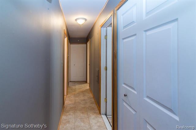 Builiding view twelve for 32501 Eiffel, Warren, MI. 48088