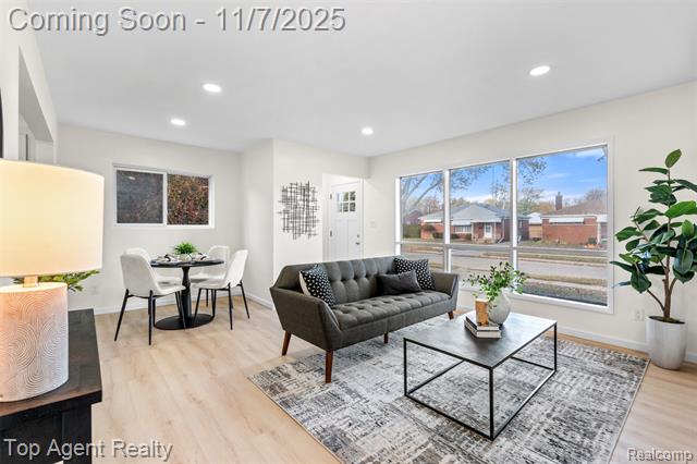 Builiding view eight for 22900 Playview, Saint Clair Shores, MI. 48082