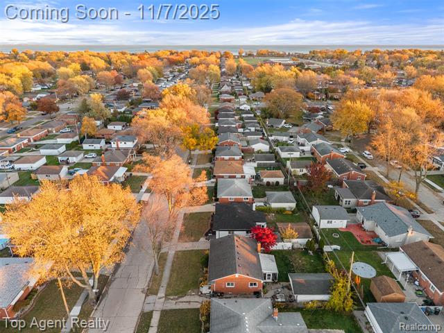 Builiding view forty one for 22900 Playview, Saint Clair Shores, MI. 48082