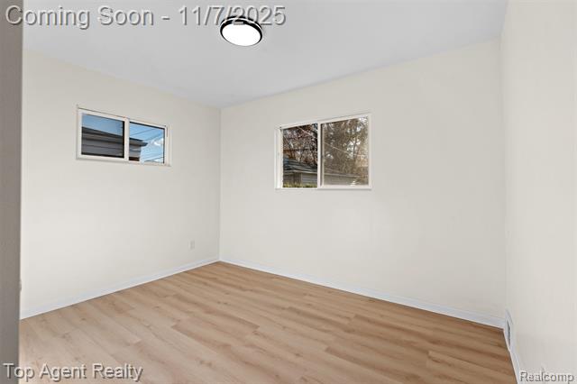 Builiding view fourteen for 22900 Playview, Saint Clair Shores, MI. 48082