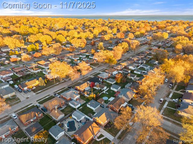 Builiding view thirty eight for 22900 Playview, Saint Clair Shores, MI. 48082