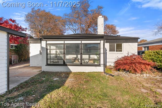 Builiding view thirty for 22900 Playview, Saint Clair Shores, MI. 48082