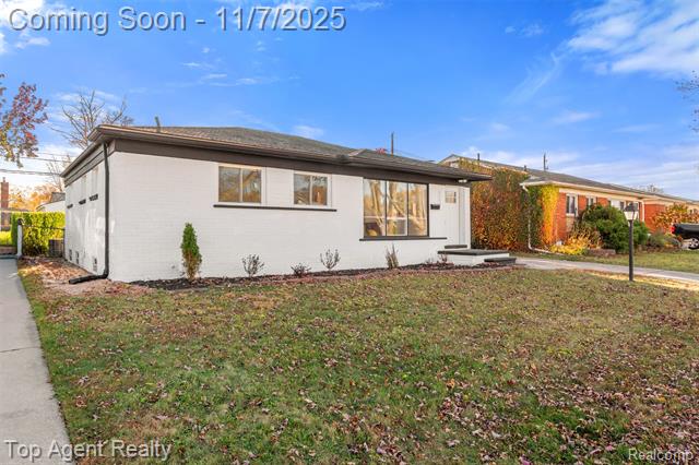 Builiding view three for 22900 Playview, Saint Clair Shores, MI. 48082