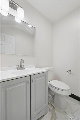 Builiding view eighteen for 33058 Ione, Sterling Heights, MI. 48310