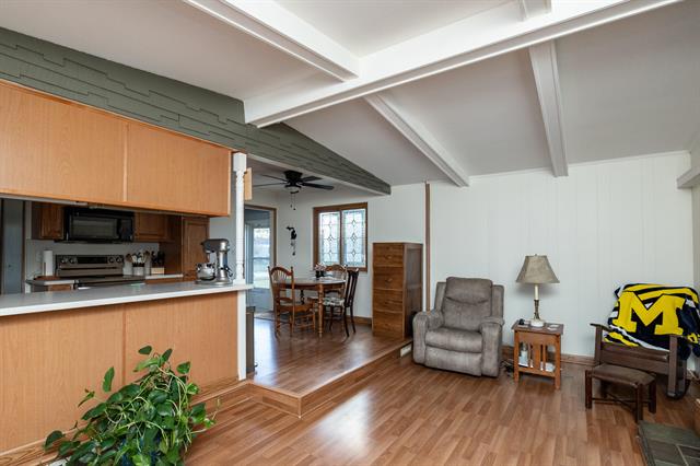 Builiding view eleven for 33230 Morrison, Sterling Heights, MI. 48312