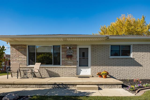 Builiding view fifty for 33230 Morrison, Sterling Heights, MI. 48312