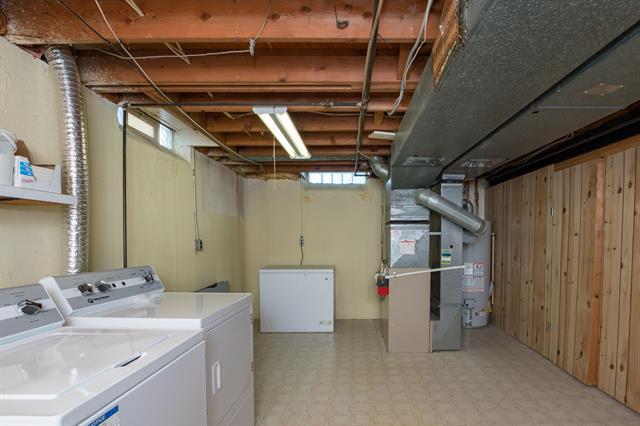 Builiding view forty five for 33230 Morrison, Sterling Heights, MI. 48312