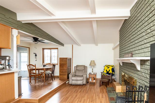 Builiding view nine for 33230 Morrison, Sterling Heights, MI. 48312