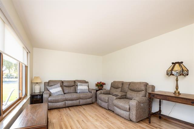 Builiding view six for 33230 Morrison, Sterling Heights, MI. 48312