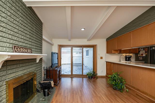 Builiding view thirteen for 33230 Morrison, Sterling Heights, MI. 48312