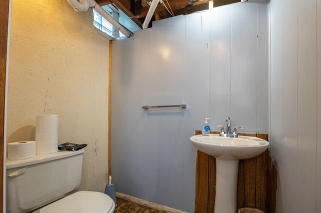 Builiding view thirty nine for 33230 Morrison, Sterling Heights, MI. 48312