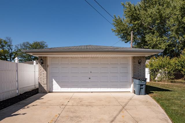 Builiding view three for 33230 Morrison, Sterling Heights, MI. 48312