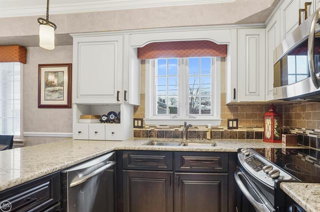 Builiding view eight for 33770 Orban, Sterling Heights, MI. 48310