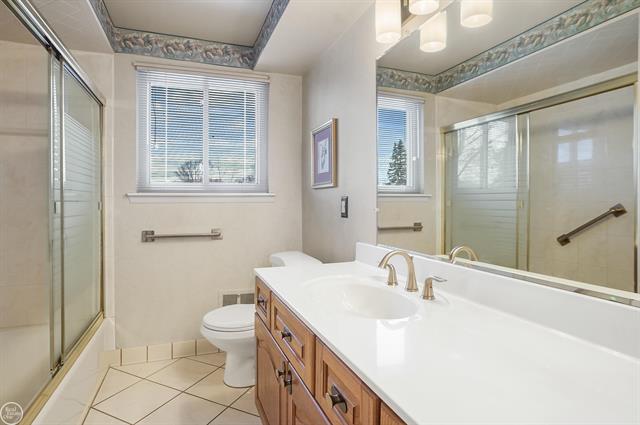 Builiding view eighteen for 33770 Orban, Sterling Heights, MI. 48310