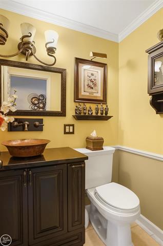 Builiding view fourteen for 33770 Orban, Sterling Heights, MI. 48310