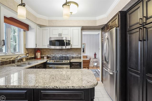 Builiding view ten for 33770 Orban, Sterling Heights, MI. 48310