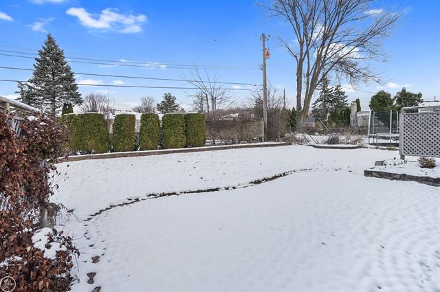 Builiding view twenty three for 33770 Orban, Sterling Heights, MI. 48310