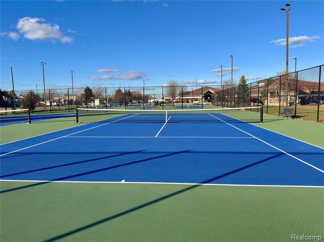 Builiding view fifty three for 16970 Park, Fraser, MI. 48026