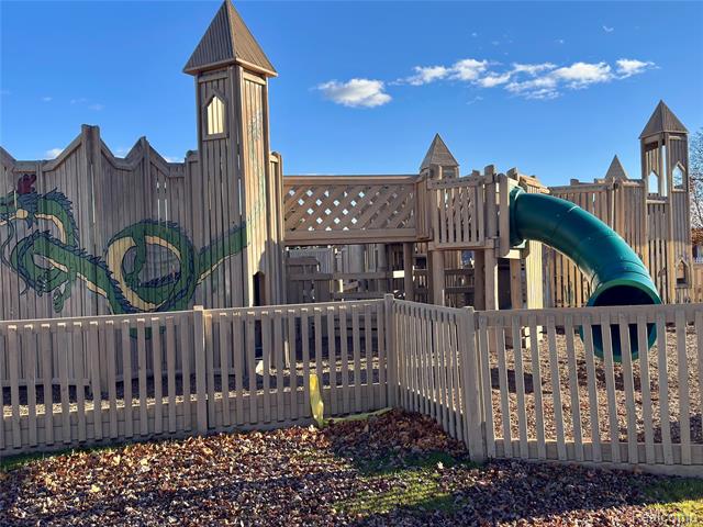 Builiding view forty six for 16970 Park, Fraser, MI. 48026