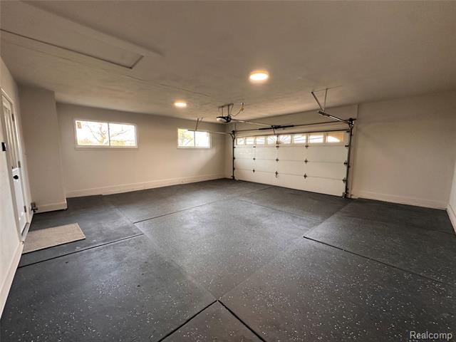 Builiding view forty for 16970 Park, Fraser, MI. 48026