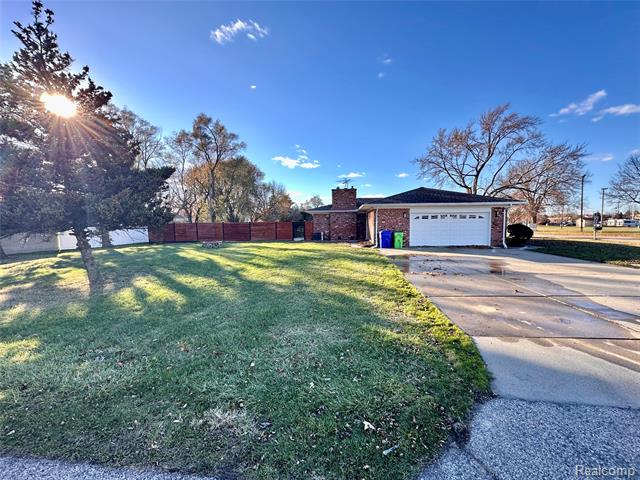 Builiding view four for 16970 Park, Fraser, MI. 48026