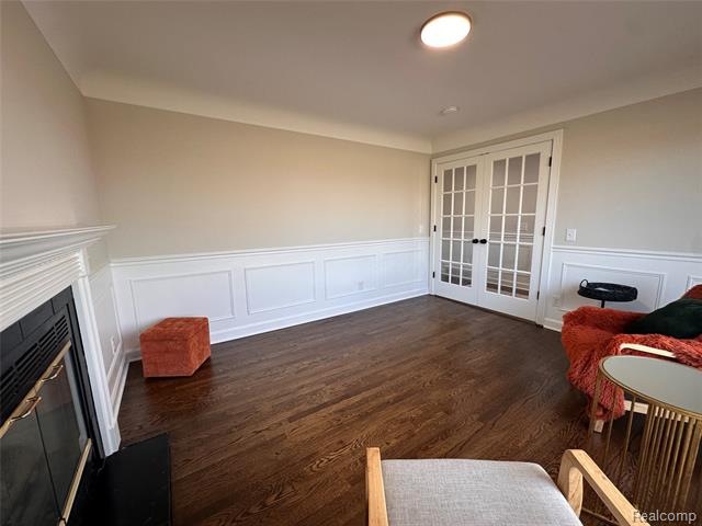 Builiding view nine for 16970 Park, Fraser, MI. 48026