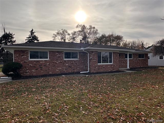 Builiding view one for 16970 Park, Fraser, MI. 48026