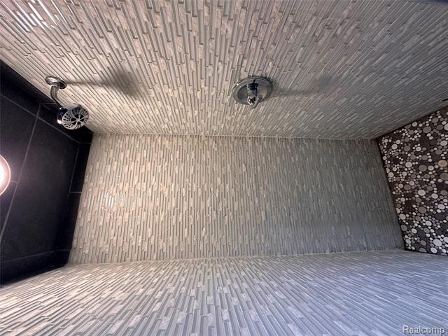 Builiding view thirty one for 16970 Park, Fraser, MI. 48026