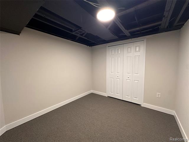 Builiding view thirty six for 16970 Park, Fraser, MI. 48026