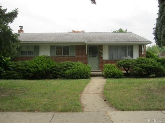front view for 2252 Winston Dr, Sterling Heights, Mi. 48310