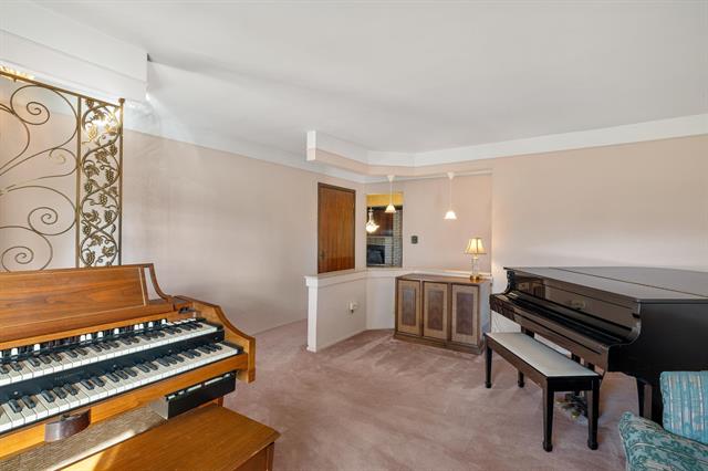 Builiding view six for 33538 Somerset, Sterling Heights, MI. 48312