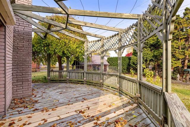 Builiding view thirty four for 33538 Somerset, Sterling Heights, MI. 48312