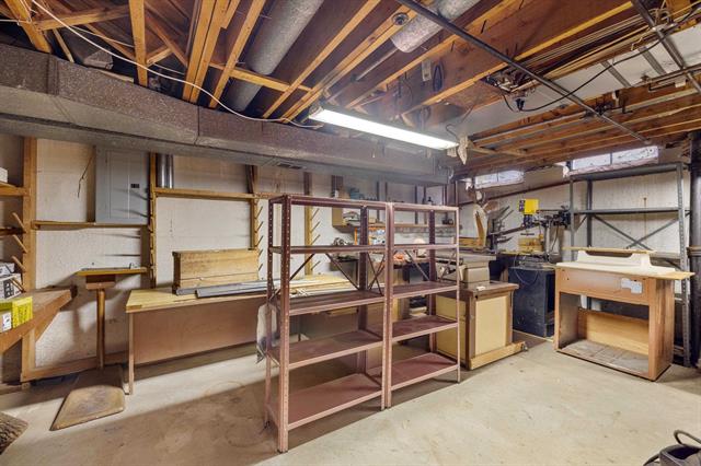 Builiding view twenty six for 33538 Somerset, Sterling Heights, MI. 48312