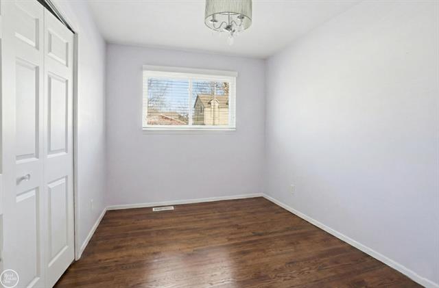 Builiding view twelve for 23824 Lakewood, Saint Clair Shores, MI. 48082